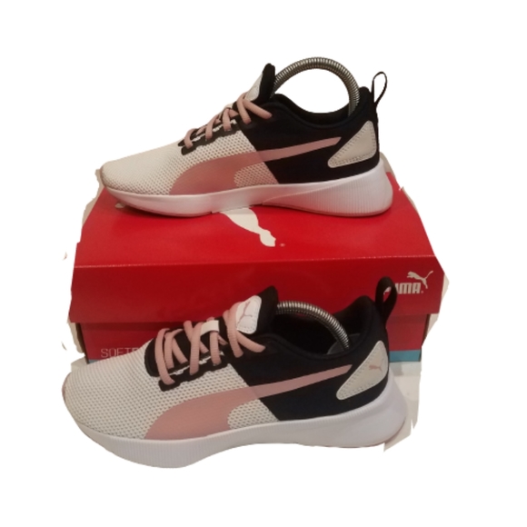 Puma Shoes - PUMA FLYER RUNNER KNIT COLORBLOCK SHOES Pink SZ 6